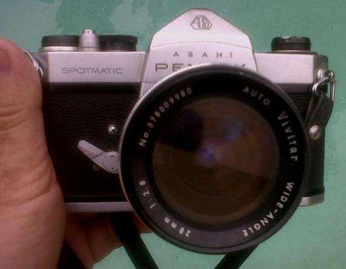 VINTAGE PENTAX  ASAHI  Camera with VIVITAR  28mm WIDE ANGLE LENS