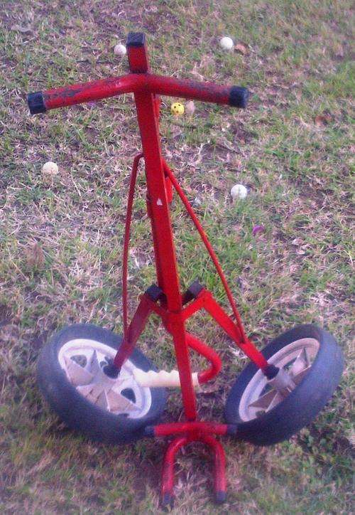 METAL GOLF CART/TROLEY  (folds away)