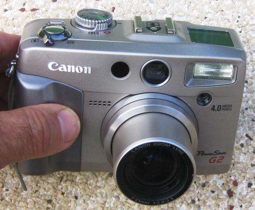 Canon  G2 POWERSHOT digital CAMERA  (no battery)