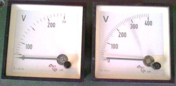 2X VINTAGE ELECTRIC METER'S  V  SPS ZURIC