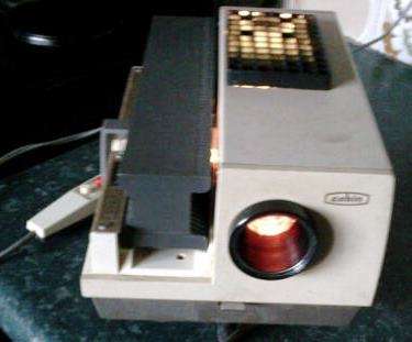 VINTAGE  CABIN SLIDE PROJECTOR