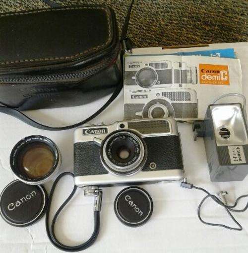 VINTAGE RARE Canon Demi C with two Lenses FLASH + MANAUL and Case ( in  good condition)