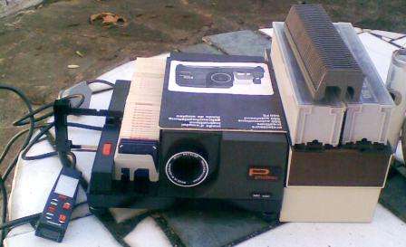 Vintage 680  Prestinox  SLIDE Projector & Acessories