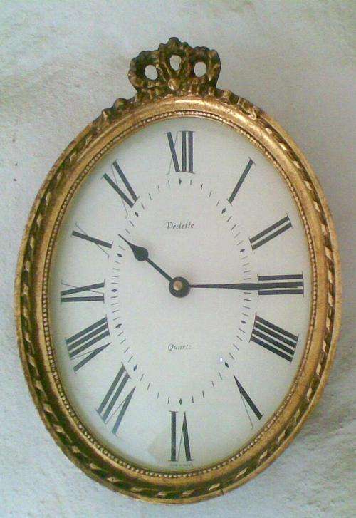 STUNNING VEDETTE QUARTZ WALL CLOCK (made in FRANCE)