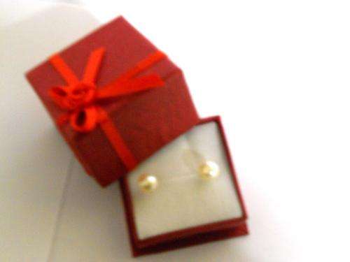 Cream 7-8mm authentic, natural pearl stud earings 925 sterling silver - with gift box