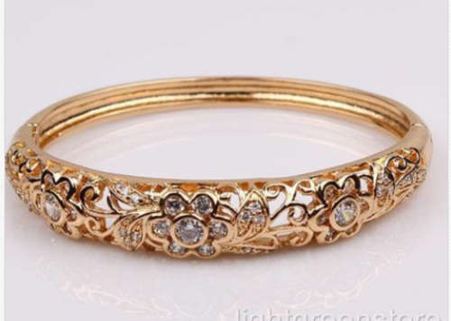 Delicate 18k yellow gold filled Filigree carved pattern hinged bangle bracelet