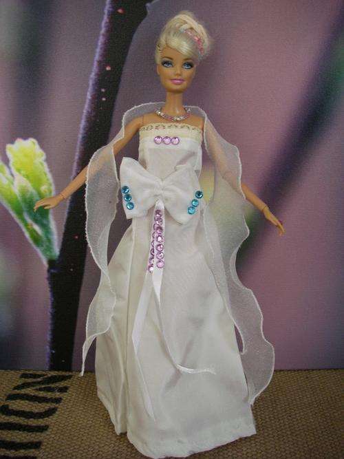 Barbie doll steffi love doll wedding dress white shawl necklace beaded hair band
