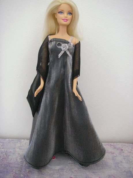 Beautiful shimmering silver tailored evening gown with lovely shawl, superb quality