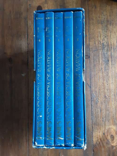 Jane`s Encyclopedia of Aviation 5 Volumes in Slipcase published 1980