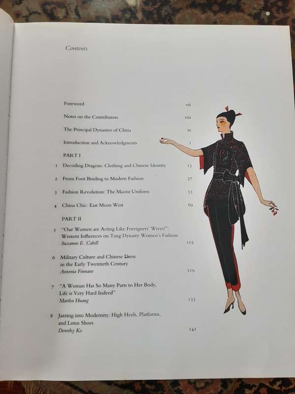 China Chic East Meets West by Valerie Steele & John S Major