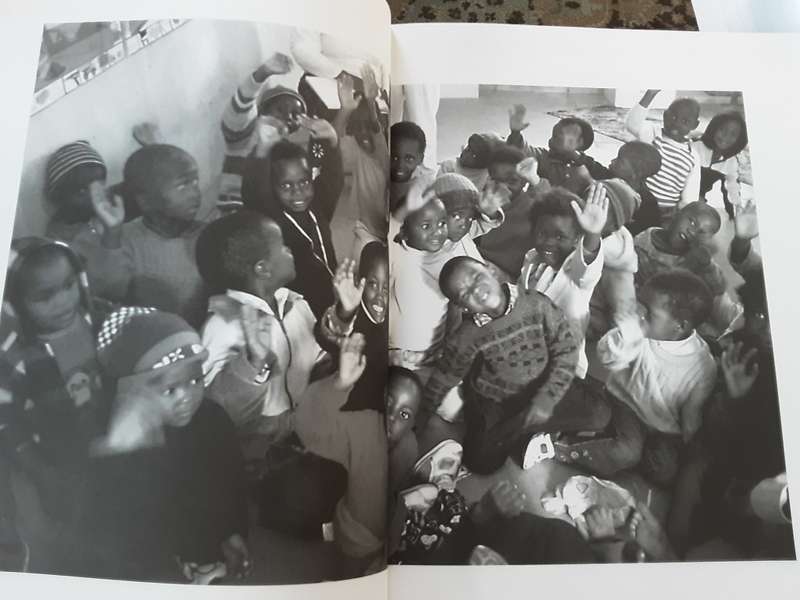 UsiShaya, Pictures and Interviews about South Africa`s AIDS Orphans by Ingelore Welpe & Britta Thege
