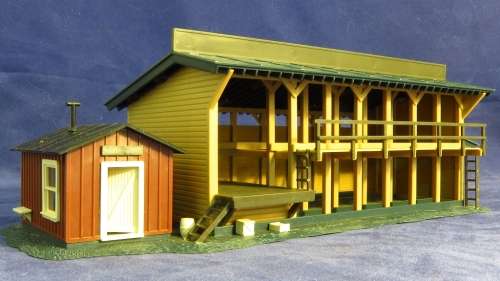 Atlas HO 650 Lumber yard and office building. Ready built