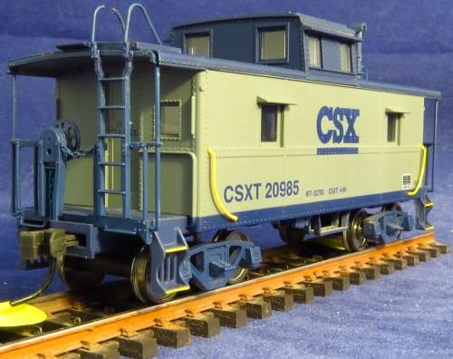Atlas HO CSX Caboose