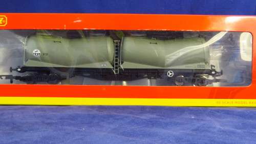 Hornby OO R6313 Depressed Centre tanker