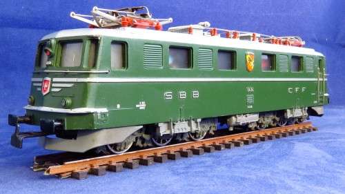 Marklin HO 3050 Swiss Ae 6/6 locomotive. Analogue