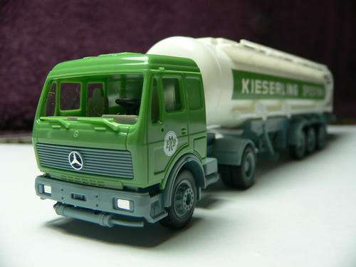 HO scale Herpa Mercedes 1638 tanker