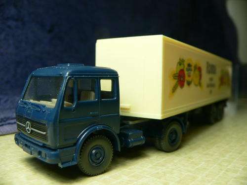 HO scale Mercedes Benz 1626 with Rama Pantech