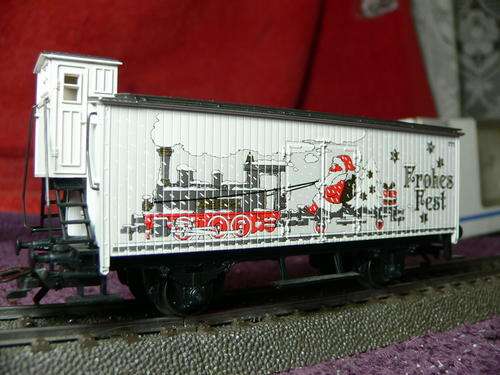 Marklin HO 31663 special edition Christmas car