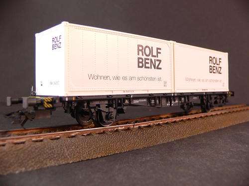 Marklin HO 4850 flatwagon with 2 6m containers "Rolf Benz"
