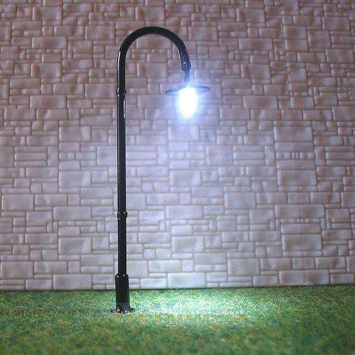 HO Scale Single Bow street lights LED.