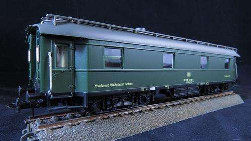 Heris HO Heizwagen. Very interesting.