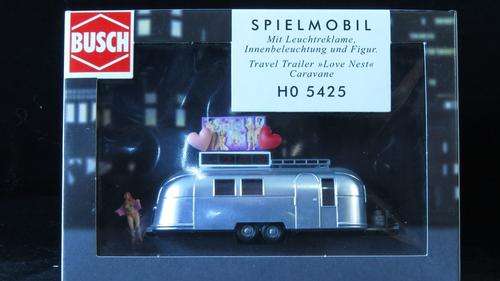Busch HO 5425 Love Caravan. Sold out worldwide. Very rare.