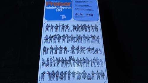 Preiser HO 16326 120 different tradesmen.