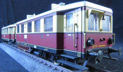 Marklin HO 37707 VT135 and VB140 railbus. MFX with full sound.