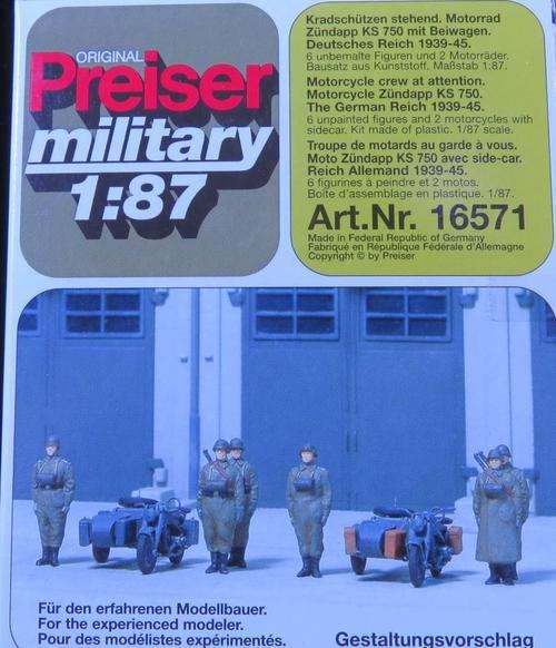 Preiser HO Military  Motorcycle crew at attention. German Reich 1939-45 [2]