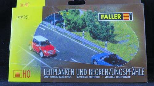Faller HO 180535 crash barriers and marker posts [1]