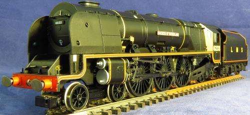 Hornby OO R3014X Princess Coronation Class. Duchess Of Sutherland. DCC full sound