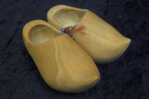WOODEN CLOGGS