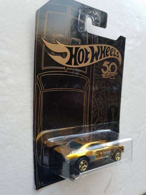 Hot Wheels 50th Anniversary GOLD 67 Camaro CHASE CAR - 2018