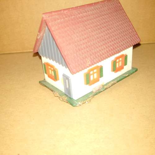 Villa Bungalow House - N Scale