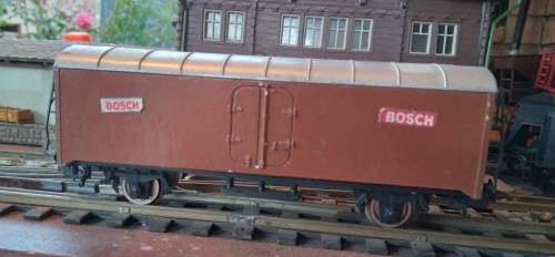 Lima Refrigerated Van- HO scale