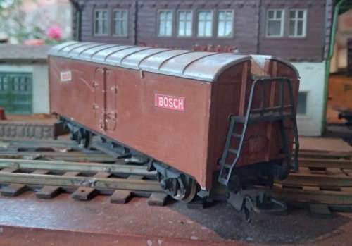 Lima Refrigerated Van- HO scale