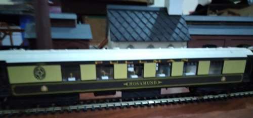 Hornby LNER Mallard Pullman Train Set - OO Scale
