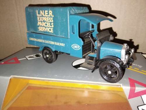 Corgi Classics - Thornycroft Van