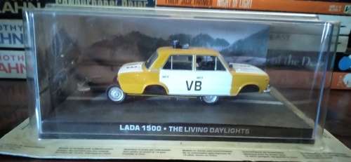 Lada 1500 Police Car (slide off chassis) - The Living Daylights - James Bond Collection