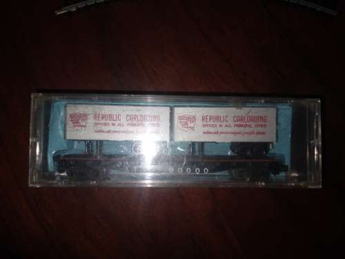 Atlas ATSF Flat with Lorry Trailer Load - N Gauge