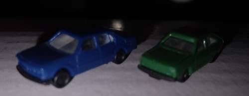 2 x Z Scale Cars - Set B