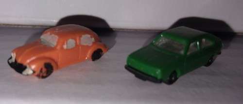 2 x Z Scale Cars - Set E