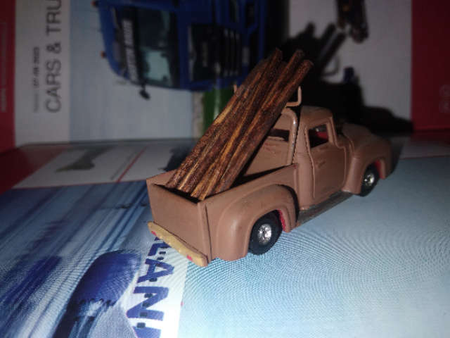 Life-Like American Oldschool Bakkie (Chev/Ford etc) - Static Model - HO