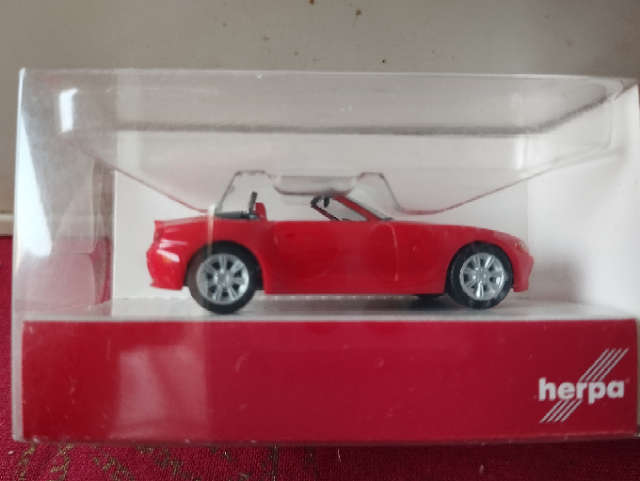 Herpa BMW Z4 Roadster - 1/87 Scale