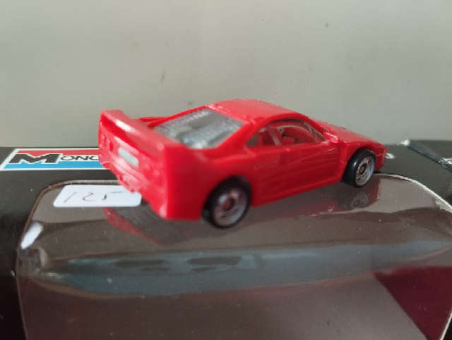 Monogram Ferrari F40 - 1/87 Scale