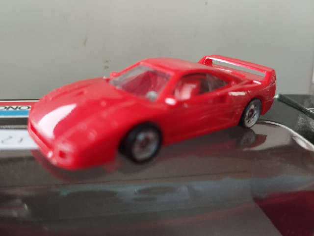 Monogram Ferrari F40 - 1/87 Scale