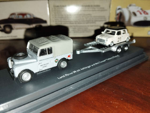 Schuco Landrover with Racing Mini Cooper on Trailer - 1/87 Scale