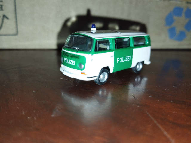 BUB Volkswagen T2 Police Kombi Bus - 1/87 Scale