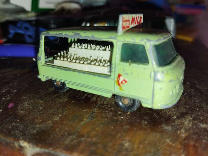 Lesney Matchbox Commer Milk Float No 21 Regular Wheels