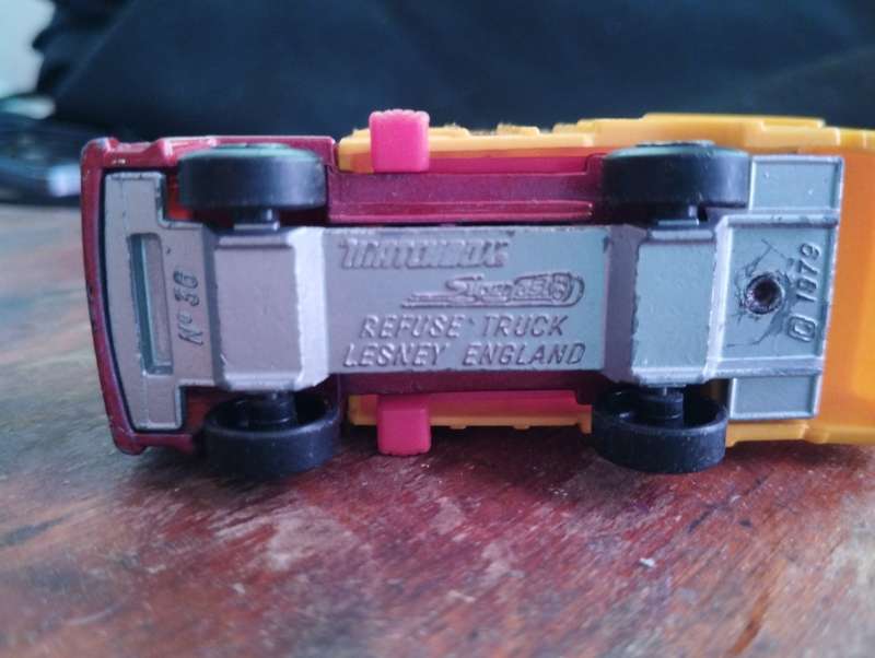 Lesney Matchbox Refuse Truck - No 38 Superfast